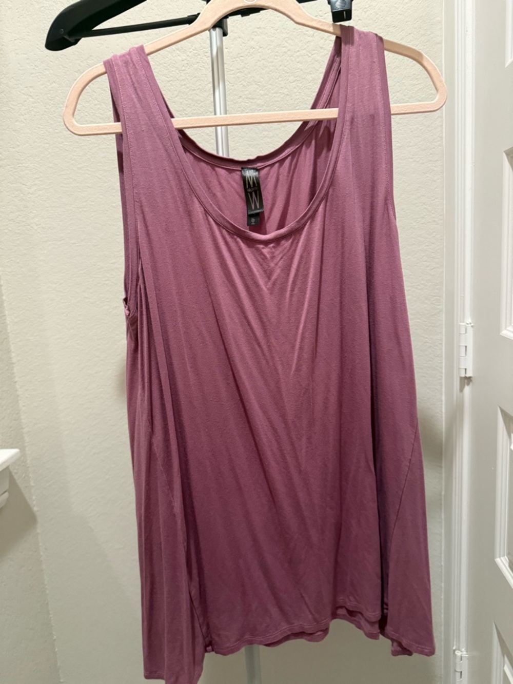 MarlaWynne Sleeveless Scoop Tank Top - Mauve